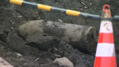 世田谷の「日本学園」敷地内に不発弾か？地中から80センチの砲弾様のもの見つかる…自衛隊が撤去中　東京・世田谷区