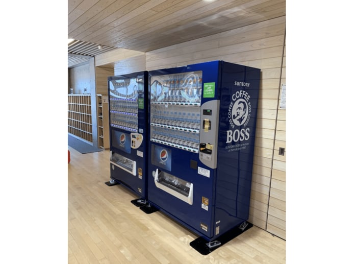 設置された自動販売機