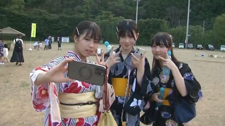 最後の1年、心に残る思い出を　2025年度で閉校する長野市の中学校で「夏祭り」　卒業生や地域住民が感謝伝える｜FNNプライムオンライン