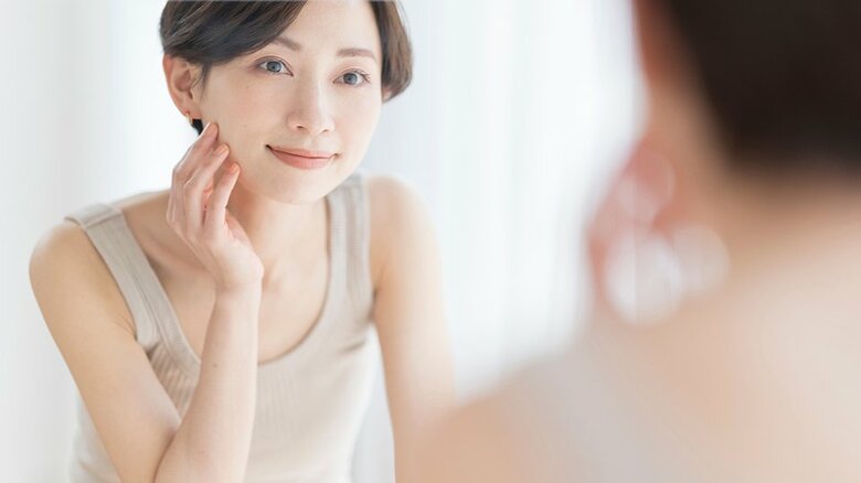女性が化粧をし始める時期 15~19歳は中学生までに43% 体毛への悩み 小学生から気になり始める