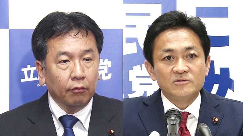 立憲民主党の枝野代表(左)と国民民主党の玉木代表(右)