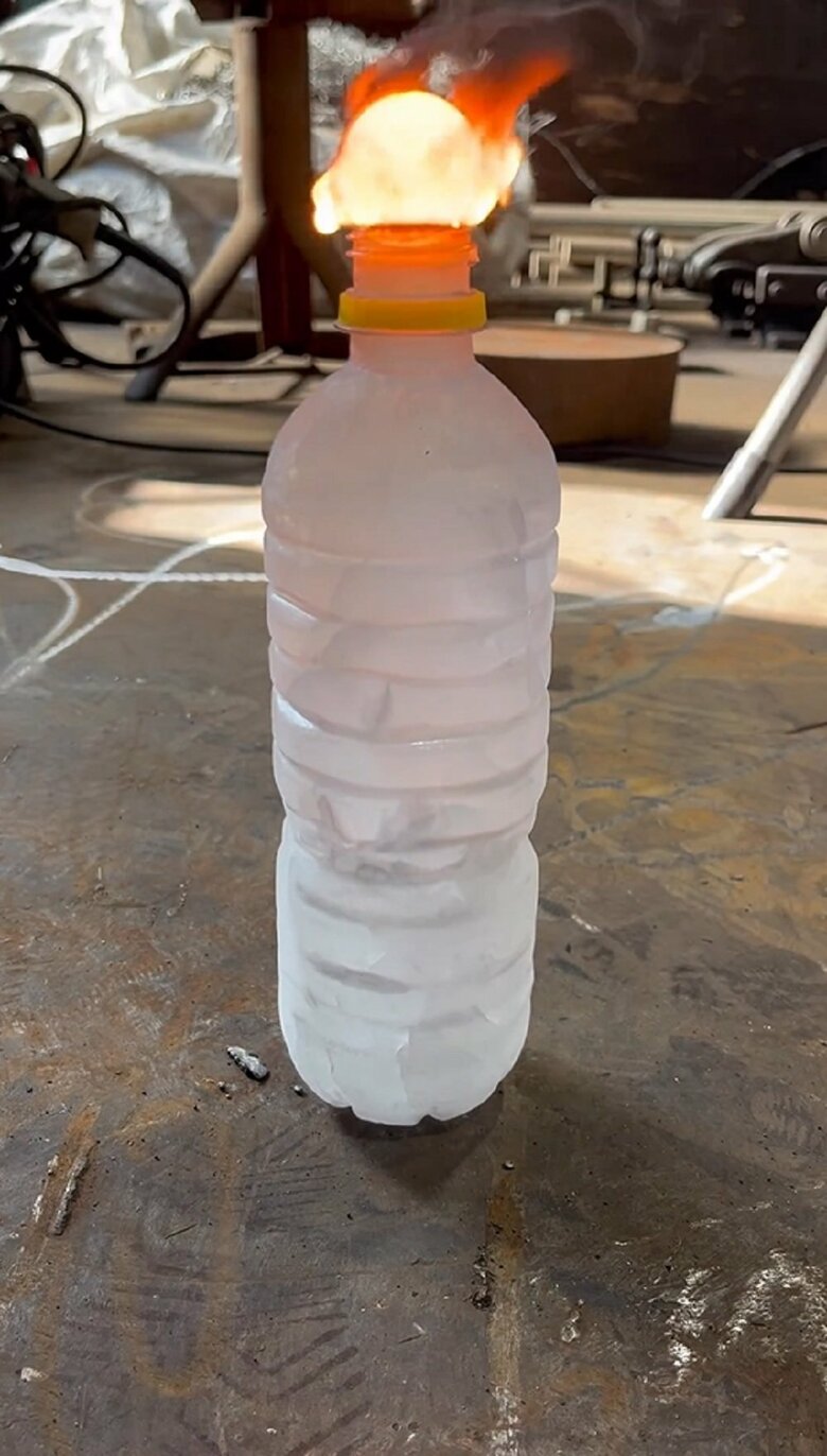 飲み口に鉄球を置いてみた