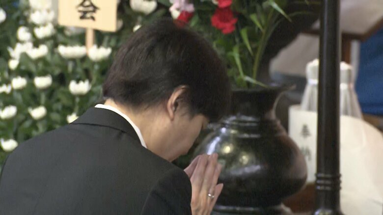 関東大震災から100年となる1日、法要に参列された