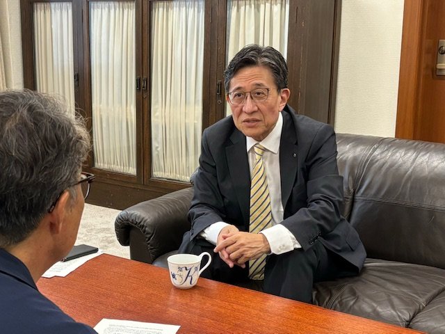 「問題提起は画期的だ」と語る松井市長