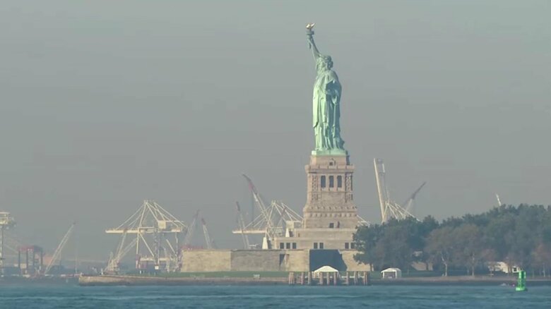 自由の女神像
