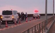 変死女性の死因は「ひも状のもので首を圧迫された窒息」　警察は殺人事件として捜査　大阪・大正区「なみはや大橋」の下の台船で血を流して倒れているのが見つかり警察が捜査