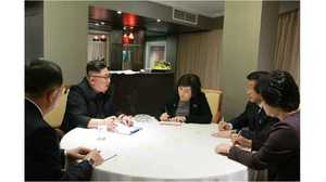 金正恩氏の“参謀”は?北朝鮮が公開写真に込めた“意味”