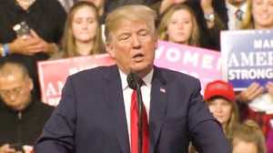 トランプ大統領、中間選挙の勝利シナリオに赤信号