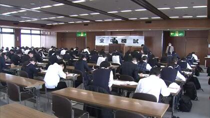 全中模試実施　高校受験控える中学3年生が5教科模擬試験に臨む　秋田