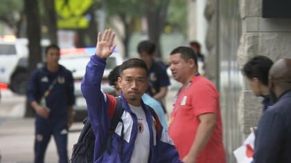 日本代表が決戦の地ダラス到着　長友佑都「コンディションは1000％、1位突破したい」久保建英スウェーデン戦欠場へ【FIFAワールドカップ2026】