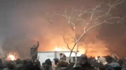 イラン反政府デモの死者540人超　アメリカが軍事介入など検討か