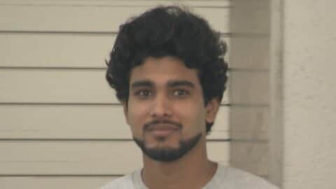 パキスタン国籍の男を逮捕　翻訳アプリで脅迫か　東京・新宿区