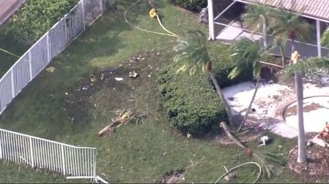 救援物資積んだ小型機が住宅街の池に墜落2人死亡…ハリケーン「メリッサ」直撃のジャマイカへ離陸から数分後　アメリカ・フロリダ州