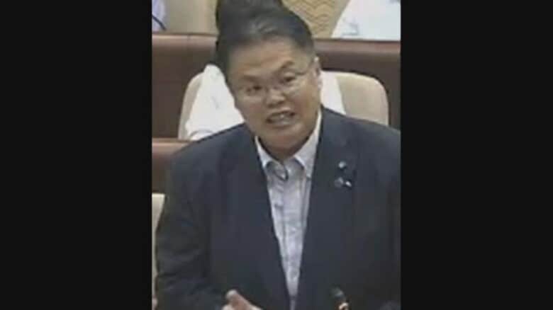 公園のサル飼育をめぐり現金100万円受け取る　現職の米子市議を収賄の疑いで逮捕｜FNNプライムオンライン