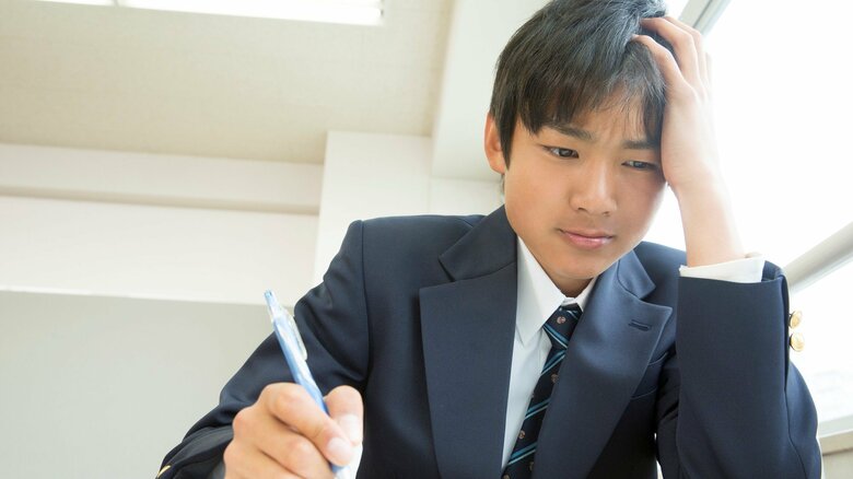 経済的困窮が学業面の重圧に（画像はイメージ）