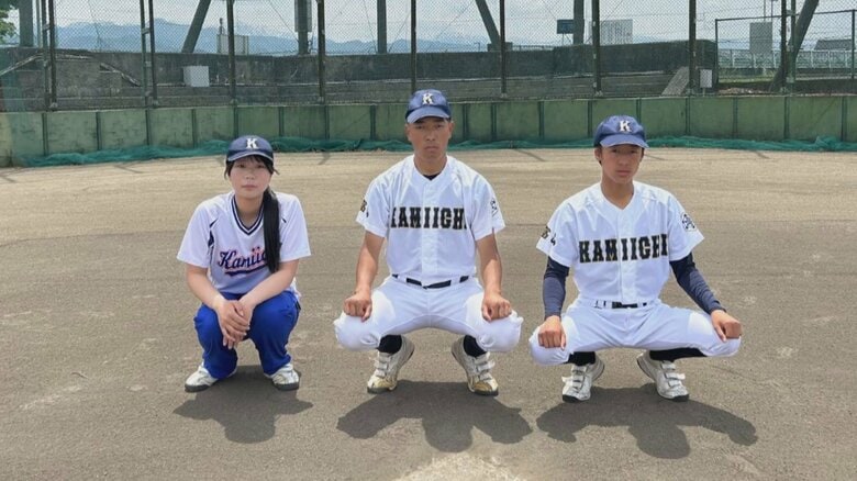 3年生が引退して原さん1人が残った上市高校野球部