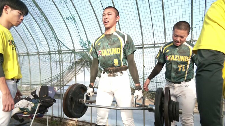 「体を大きくしたい」とトレーニングに励む佐藤投手