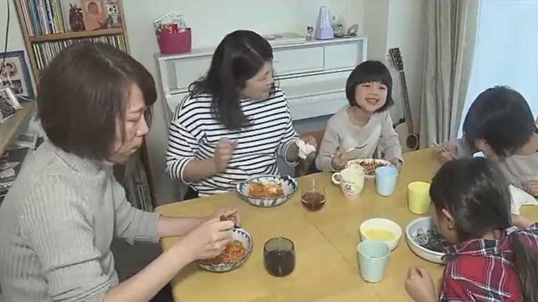 「子供はもちろん大切、でも仕事どうしよう」臨時休校で対応に追われる母親…政府のサポートは充分?