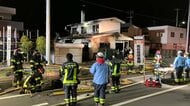 【焼け跡から2人の遺体】住宅火災「黒煙が大量に出ている」通報　遺体は性別不明…身元の確認進める　男性1人もケガ〈北海道北見市〉