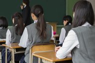 「わいせつ教員の免許再取得を5年に延長」案に異論…文科省は一体何を守ろうとしているのか
