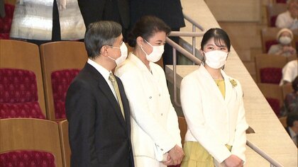 天皇ご一家　歌に合わせて手拍子も…6年ぶりに“お揃い”でご鑑賞　「ウィーン少年合唱団」日本公演