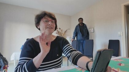 「平穏に暮らせる場所を探して」ウクライナ侵攻4年　フランスで避難を続ける夫婦が抱える苦悩