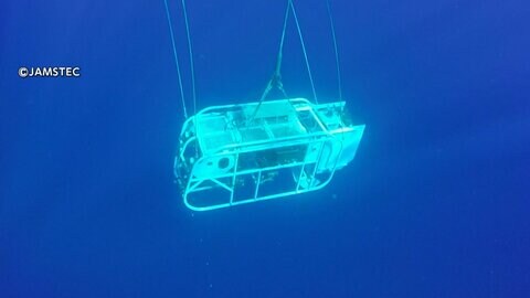 無人探査機「ディープ・トウ」で捜索へ…最大で水深6000ｍまで調査可能　7月上旬にも　海上自衛隊ヘリ墜落事故
