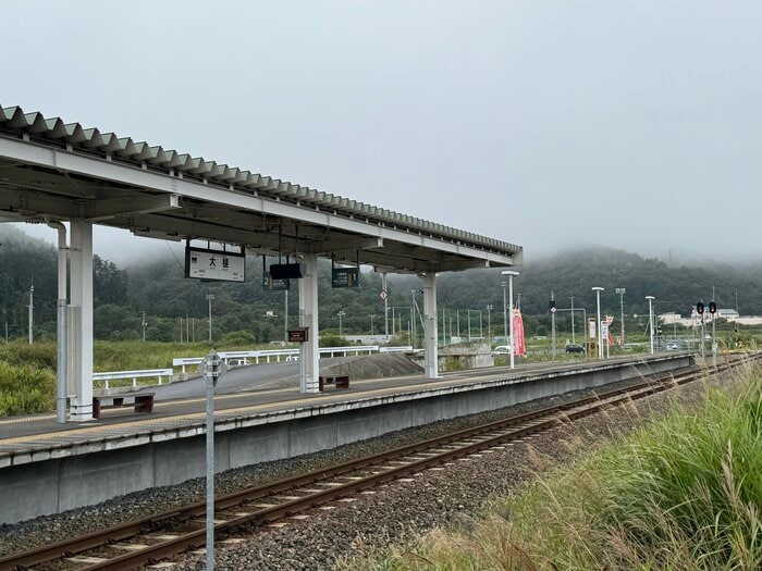 祭りの盛り上がりの一方、大槌駅は人がほとんどいなかった