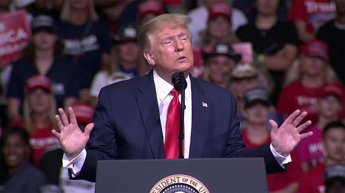 トランプ大統領「マスク大賛成」 選挙見据え方針転換か