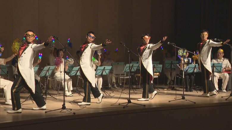 ユニット名は純烈ならぬ“断絶”…現役警察官4人が昭和歌謡でロマンス詐欺を撲滅へ「温泉や銭湯などで披露したい」｜FNNプライムオンライン