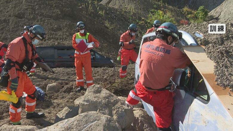 土砂災害を想定　長野市消防局が救出訓練　台風19号災害から6年｜FNNプライムオンライン