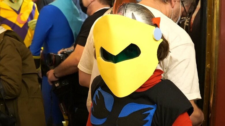 UFOロボグレンダイザーの主人公のコスプレをする子供