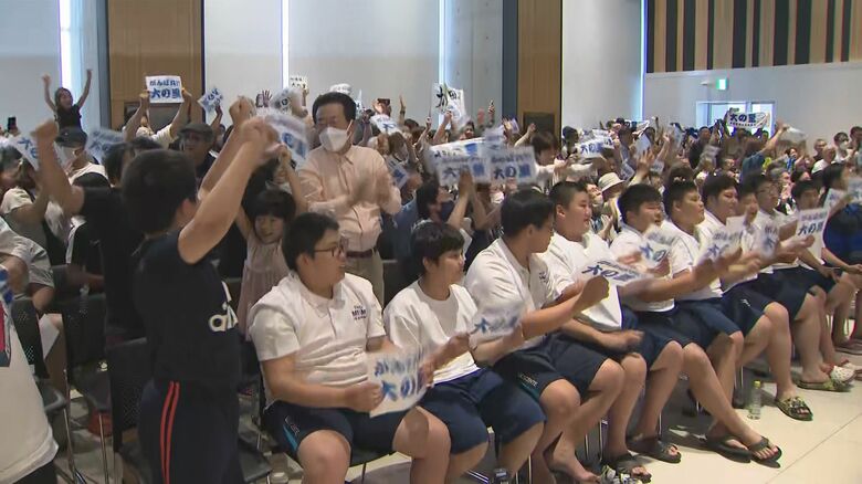 石川県津幡町で行われたパブリックビューイング