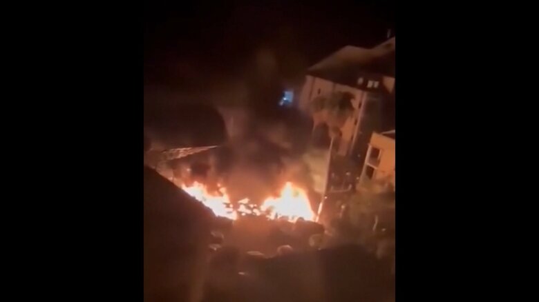 ハマスが人質や市民を「人間の盾」に利用しているとの批判の声も