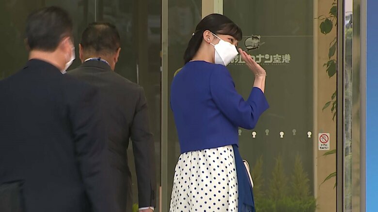新型コロナの療養を終え笑顔を見せられた　鳥取空港・9月29日