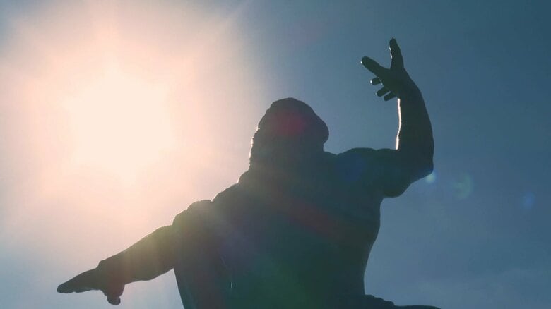 平和祈念式典は10時40分から被爆者合唱で始まる