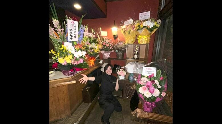 2025年1月に前の経営者から店舗を引き継ぐ（提供：伊藤瑠花さん）