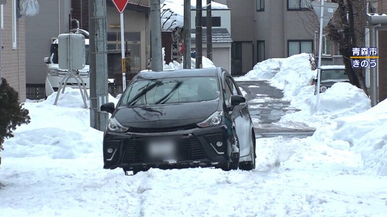スタックして進めない車