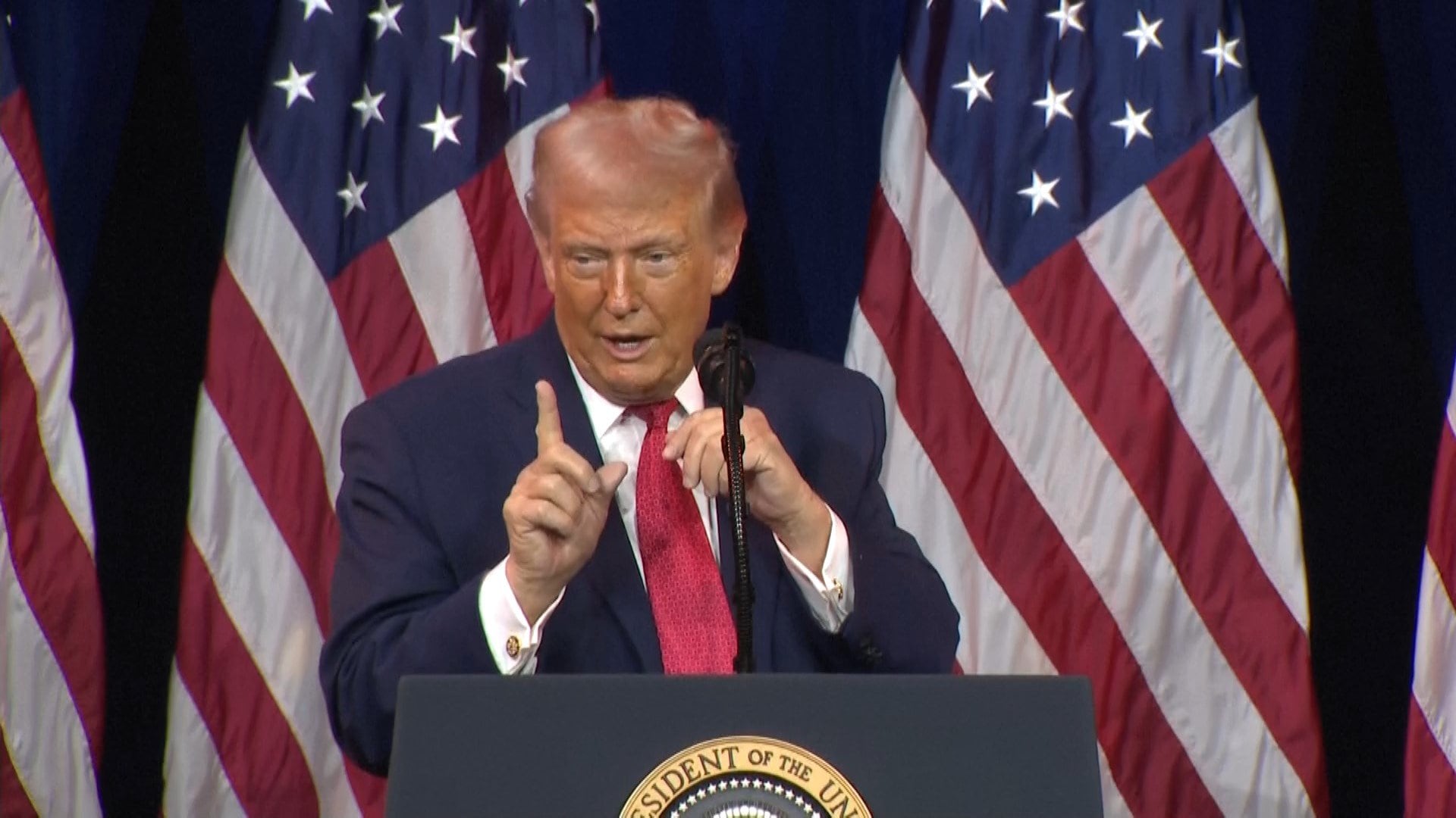 トランプ氏、「中間選挙に勝たなければ弾劾される」 下院共和党議員に結束呼びかけ（FNNプライムオンライン）｜ｄメニューニュース（NTTドコモ）