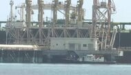 石油備蓄206日分に低下の中で初の補充　喜入基地にUAE産原油到着