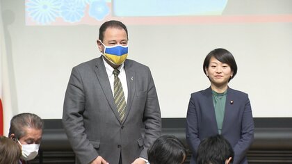 面会放置？「事実無根」…渦中の鈴木貴子副大臣とウクライナ大使が揃い踏み