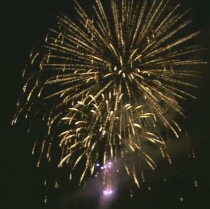 「22年ぶりの花火」が明石市の夜空彩る　11人死亡…歩道橋事故の教訓ふまえ“シークレット花火”として実施