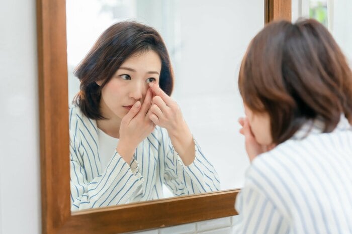 コンタクトを外さず入浴していませんか?(画像はイメージ)