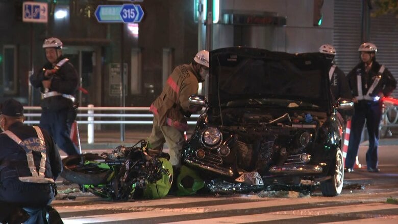 車とバイクが衝突　2人けが　東京・台東区の交差点｜FNNプライムオンライン