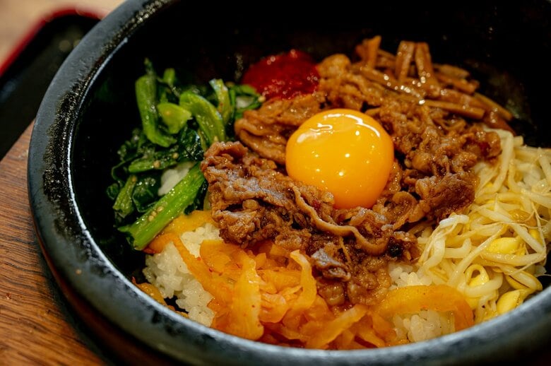 韓国料理の人気ランキングを発表!1位は『ビビンパ』に決定!