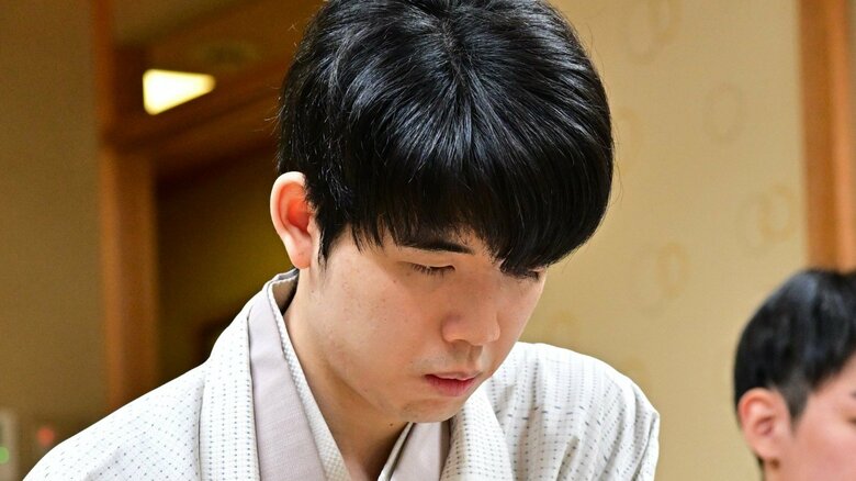 卵1パック“8円”に…飛騨牛1800円が“8割引き” 「藤井八冠」誕生への期待高まる地元・瀬戸市　12日は祝賀イベントやセール予定｜FNNプライムオンライン