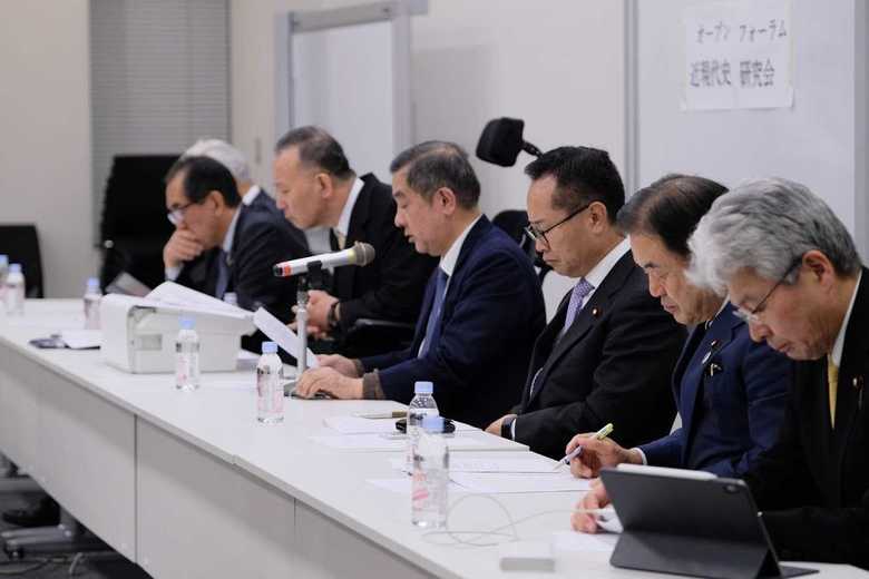古川元久氏(国民民主)と逢坂誠二氏(立憲民主)の姿も(画像提供:創発プラットフォーム)