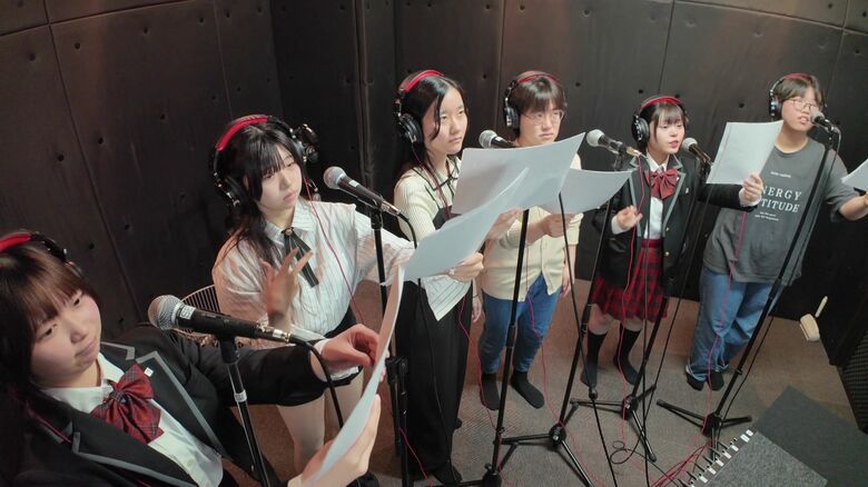 映画の吹き替えを訓練