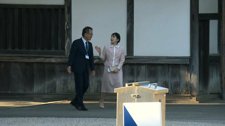 初の地方公務で佐賀城本丸歴史館を訪問される愛子さま　2024年10月11日

