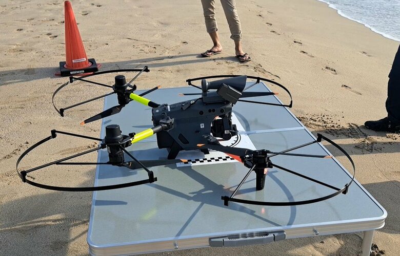 実証実験で使用したドローン（提供：静岡県下田市）